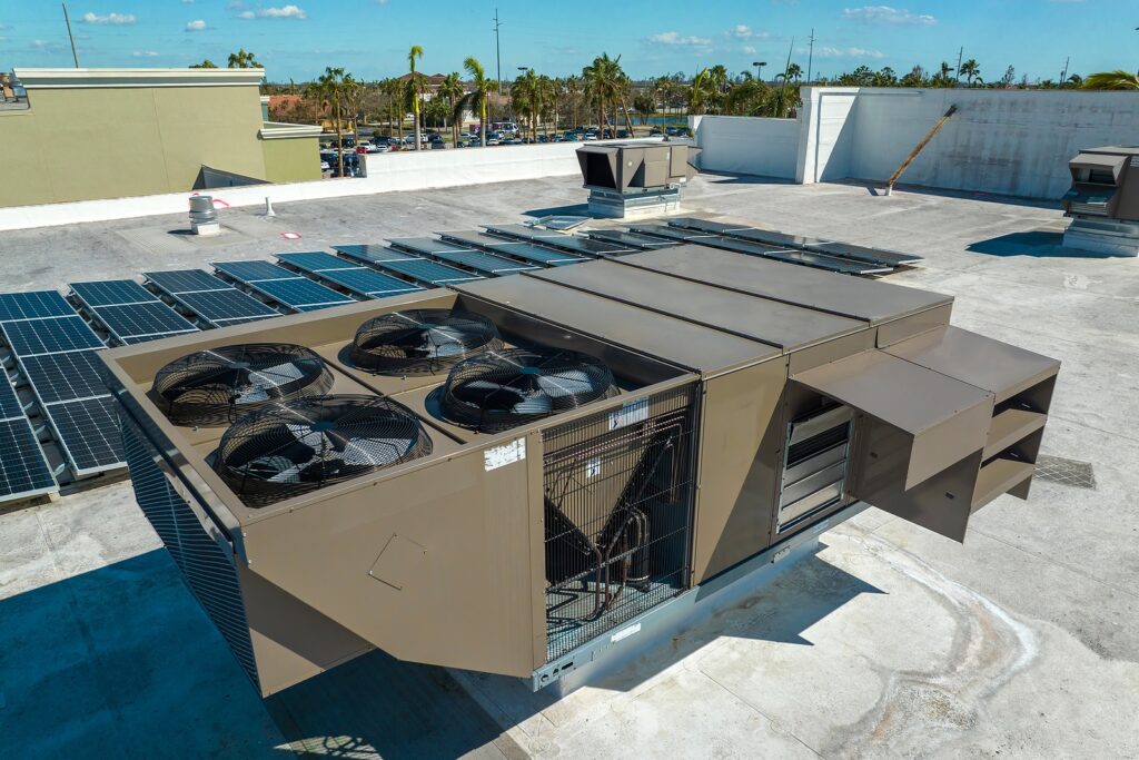 Commercial HVAC rooftop unit failing during summer heat in Downey California business